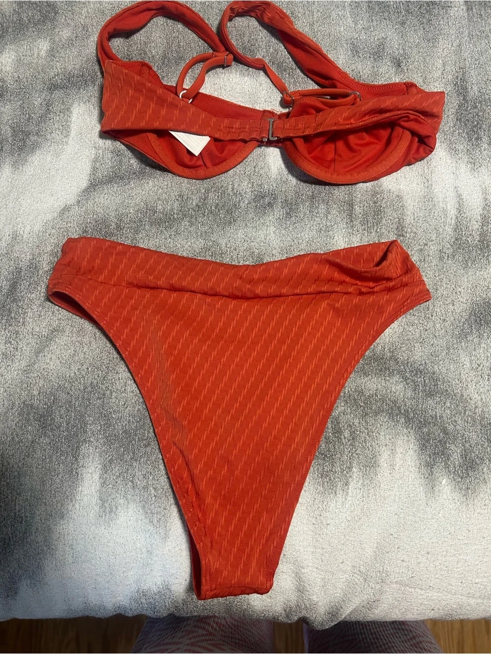 Abercrombie & Fitch Rust-Tone Underwire Bikini Set size M